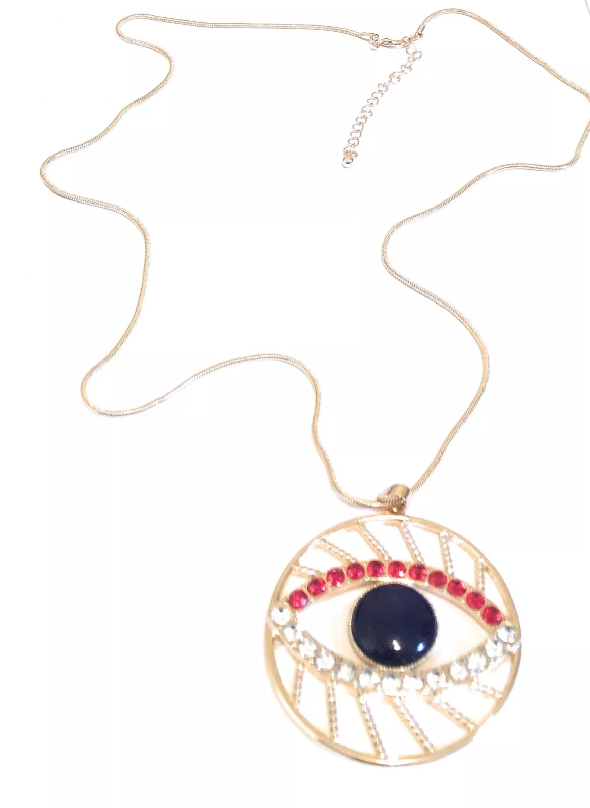 Elegant Pendant Necklace Timeless Fashion Accessory for Every Occasion